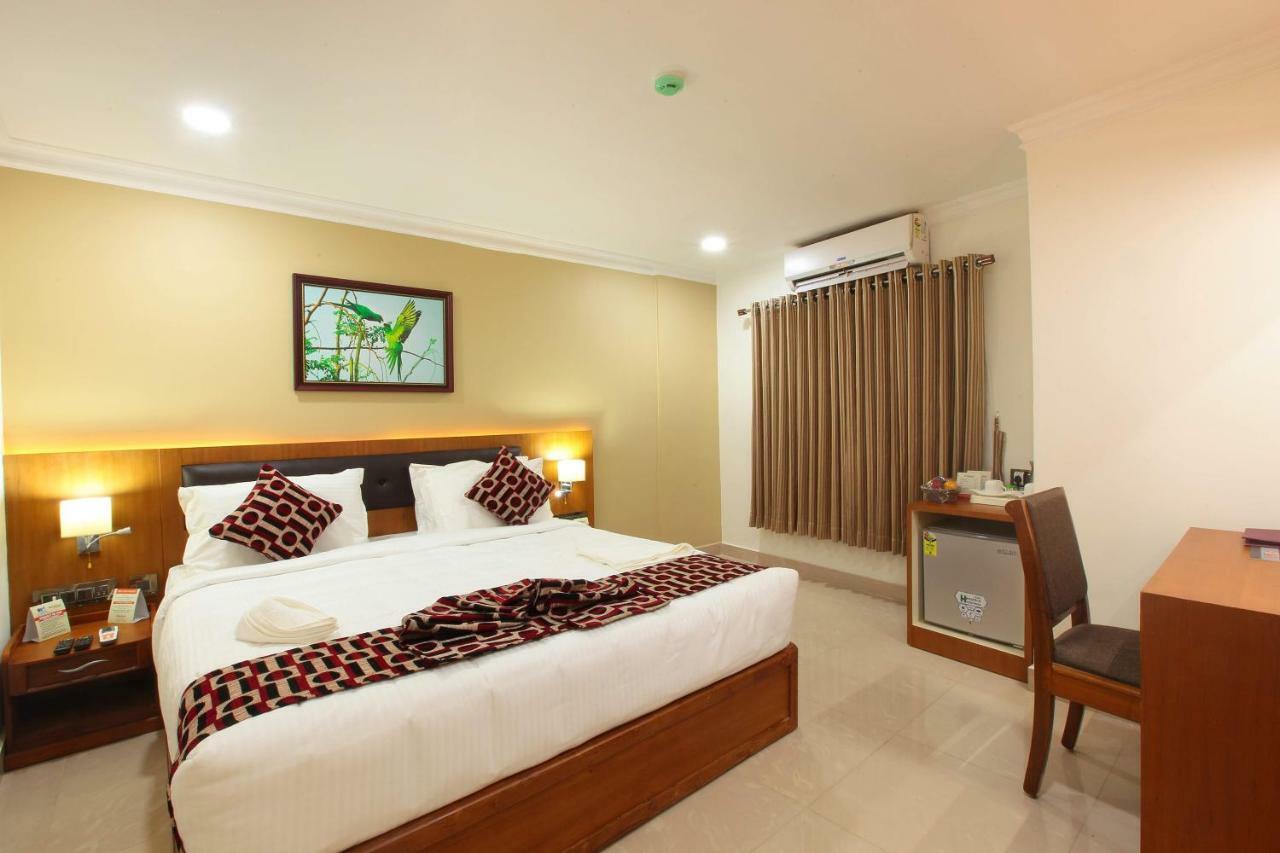 Hotel Rohini International Kallār エクステリア 写真