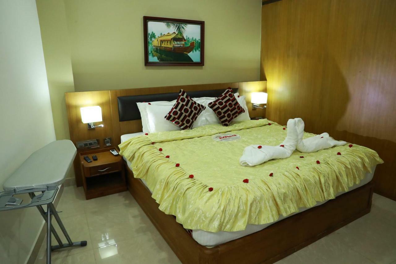 Hotel Rohini International Kallār エクステリア 写真