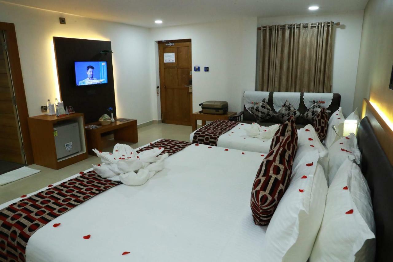 Hotel Rohini International Kallār エクステリア 写真