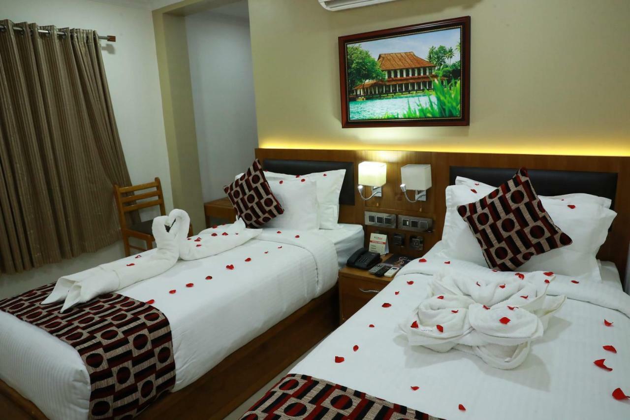 Hotel Rohini International Kallār エクステリア 写真