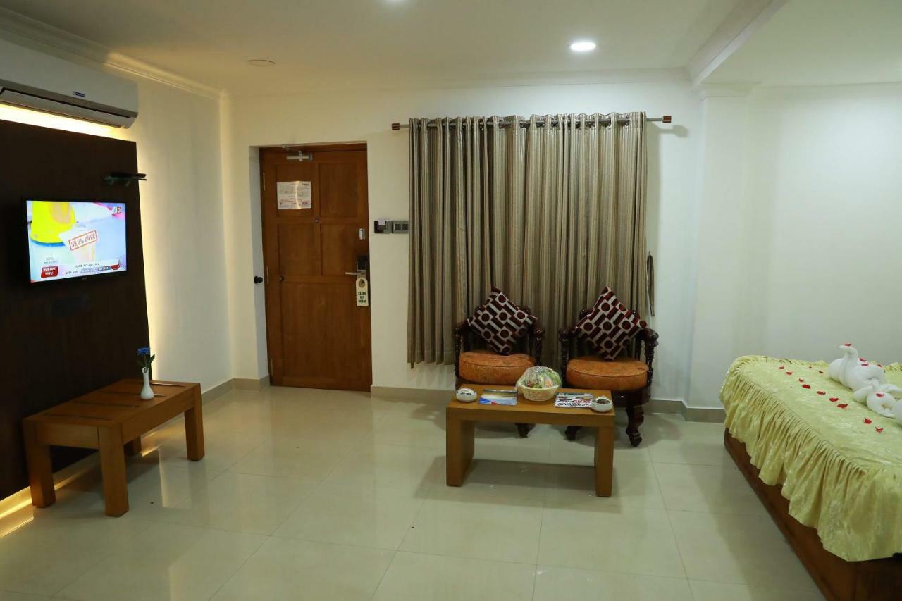 Hotel Rohini International Kallār エクステリア 写真