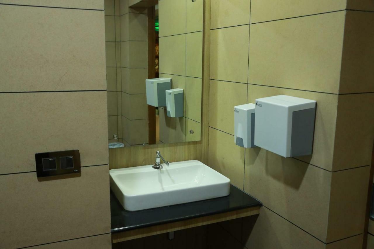 Hotel Rohini International Kallār エクステリア 写真
