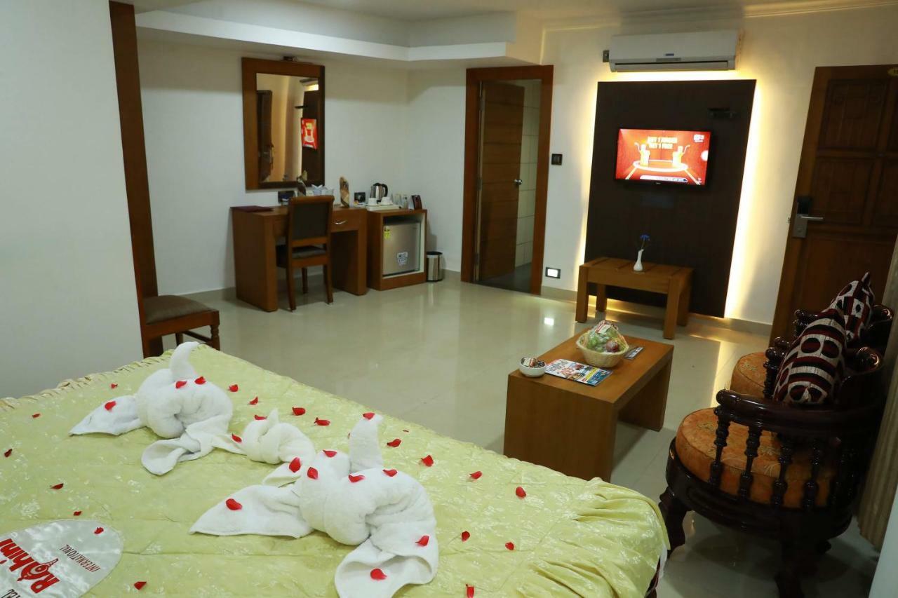 Hotel Rohini International Kallār エクステリア 写真