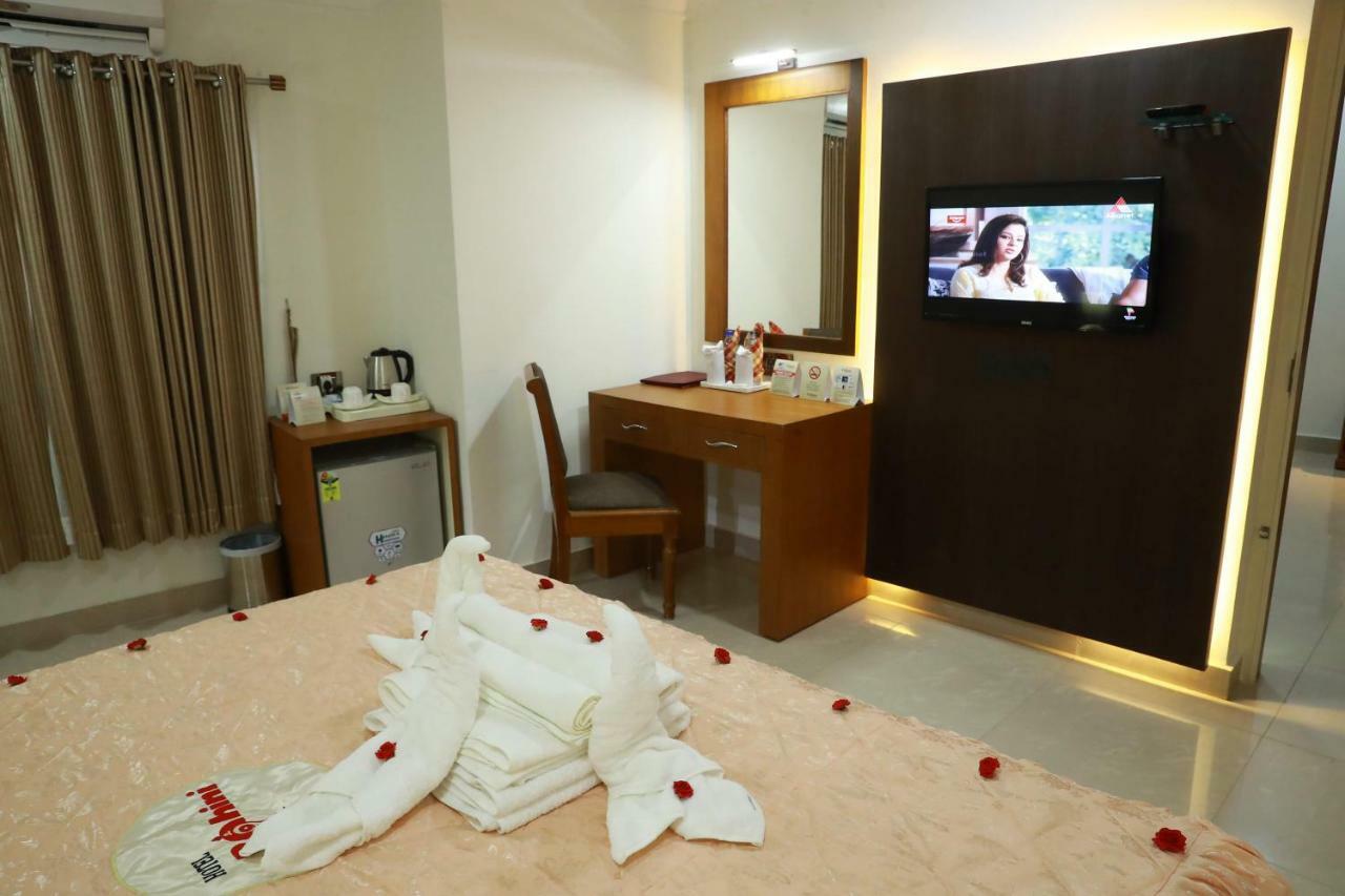 Hotel Rohini International Kallār エクステリア 写真