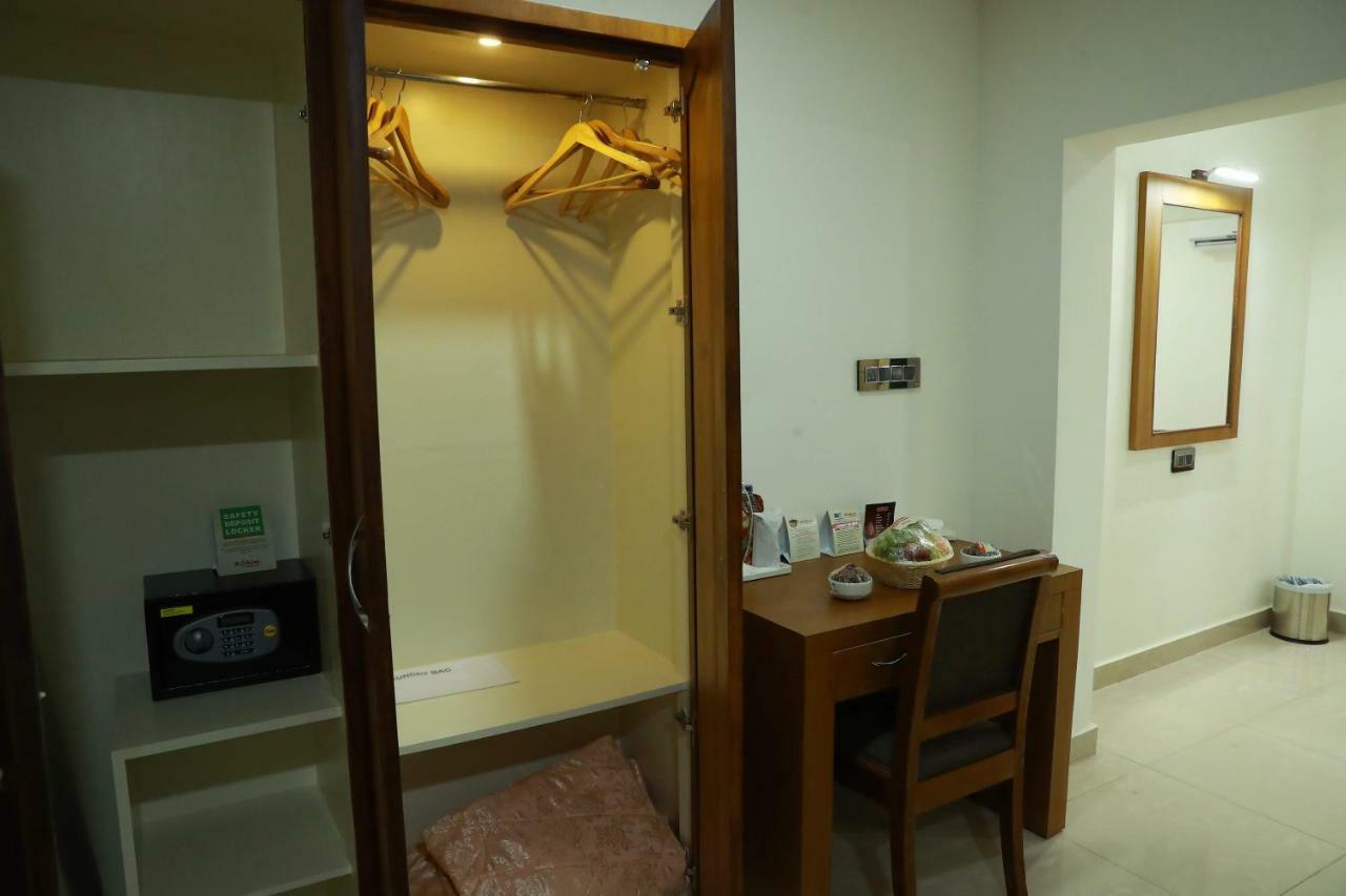 Hotel Rohini International Kallār エクステリア 写真